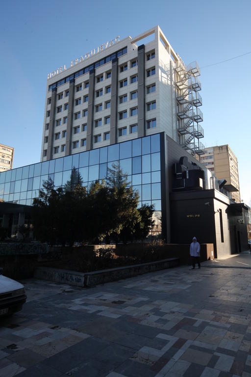 Hotel Kragujevac Buitenkant foto