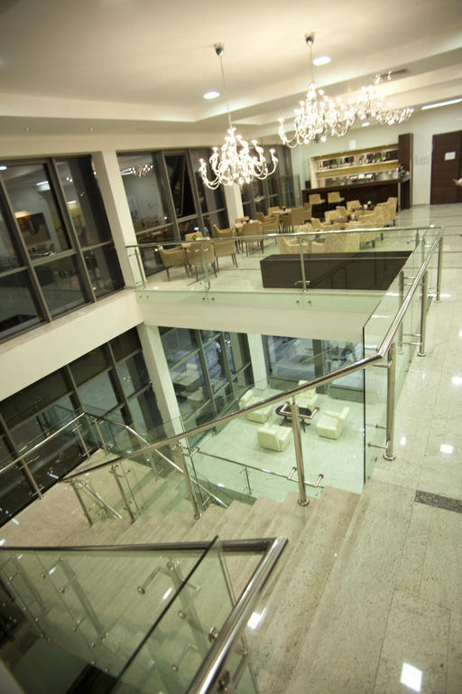 Hotel Kragujevac Buitenkant foto