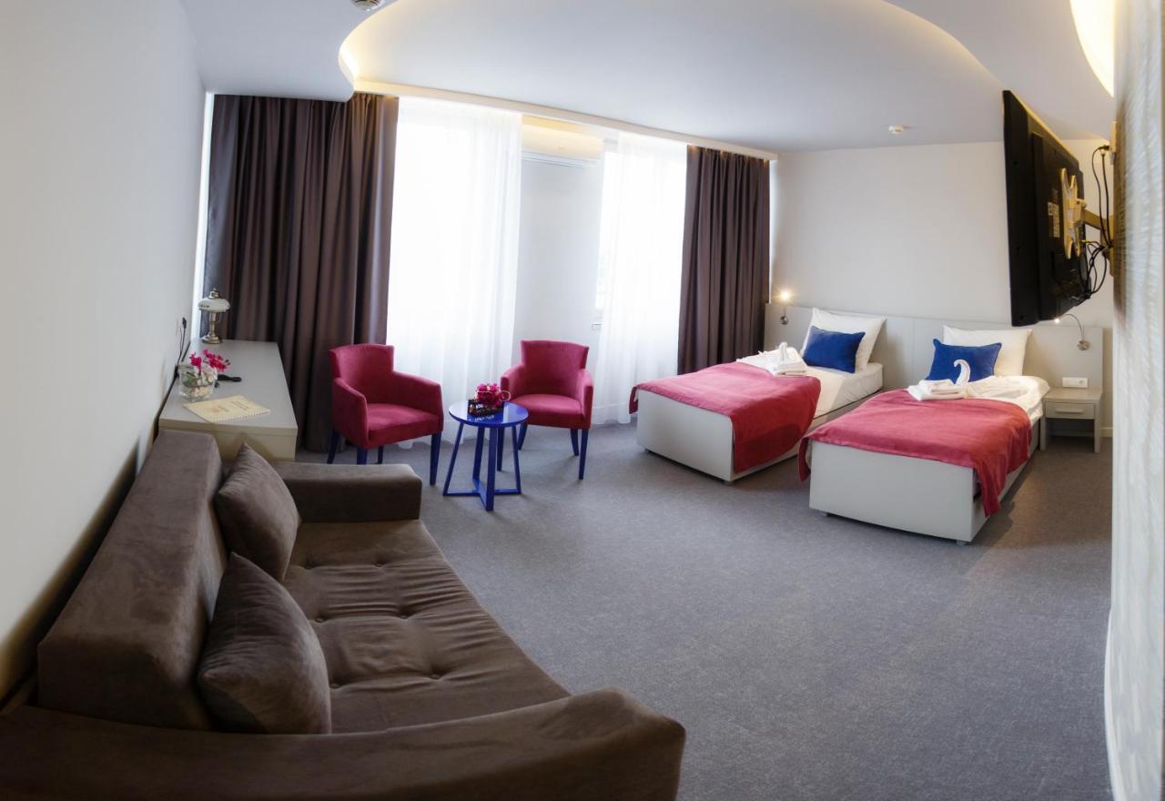 Hotel Kragujevac Buitenkant foto
