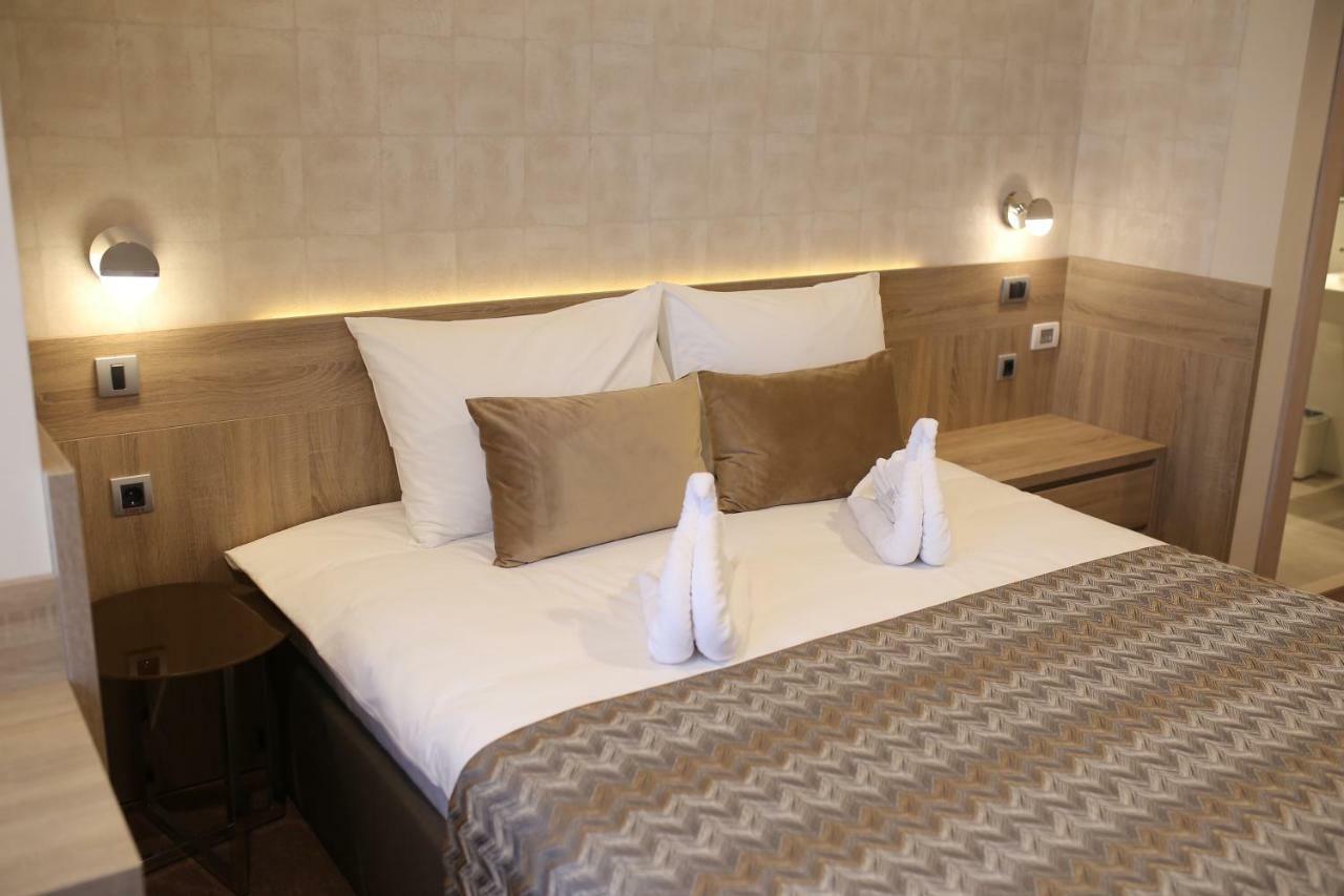 Hotel Kragujevac Buitenkant foto